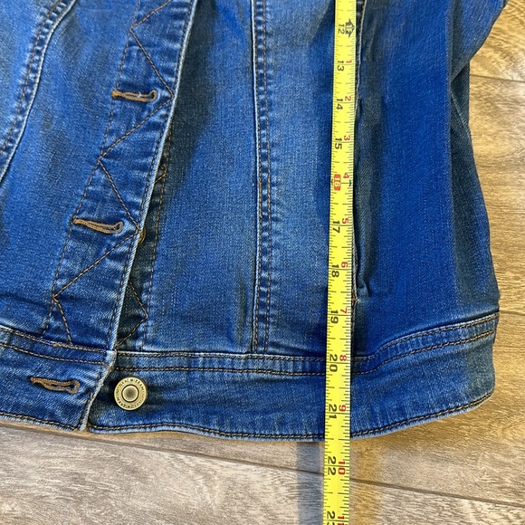 Denim jacket - Picture 4 of 6